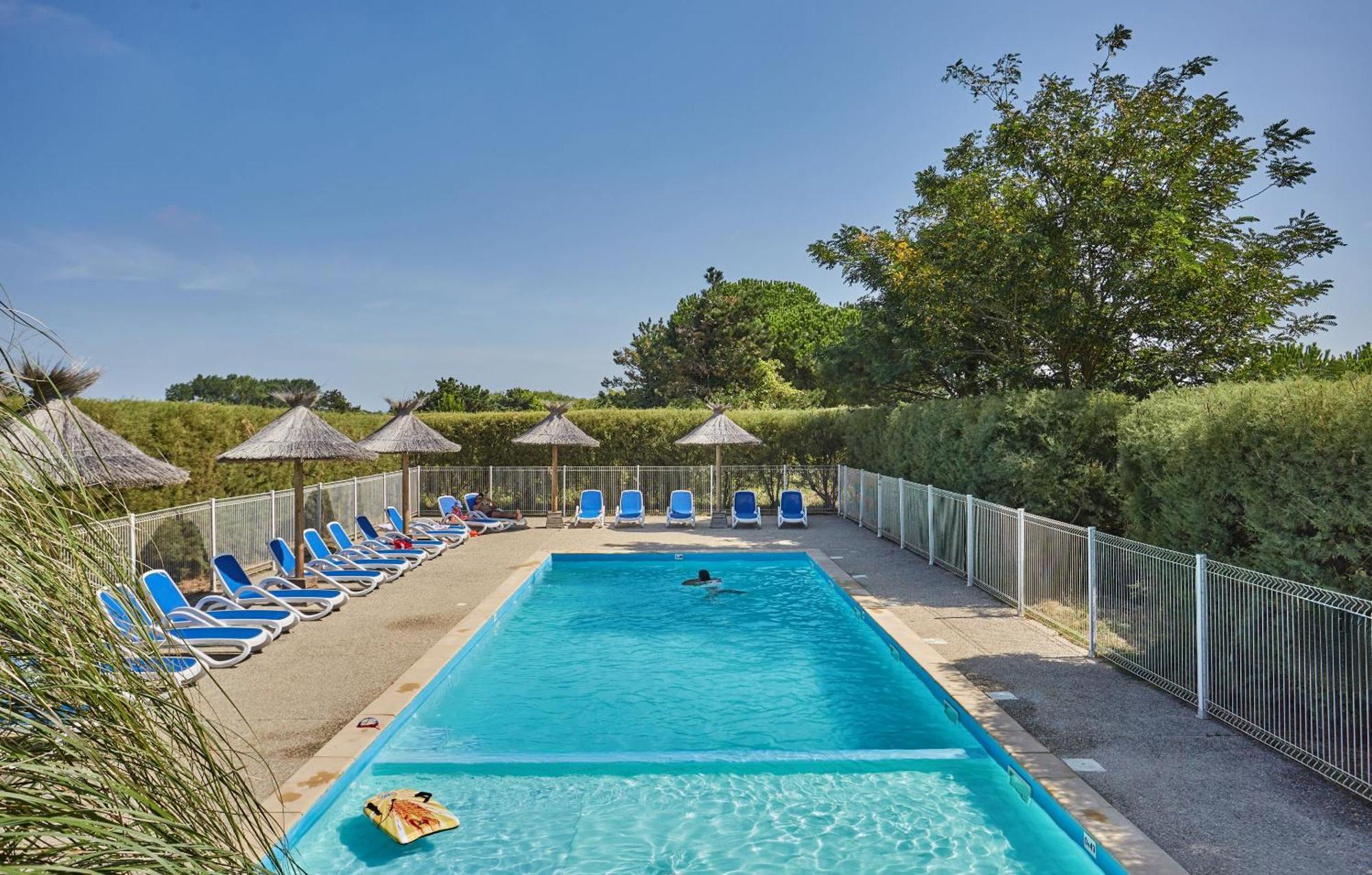 Residence Odalys Terre Marine Saint-Pierre-d'Oleron Exterior photo